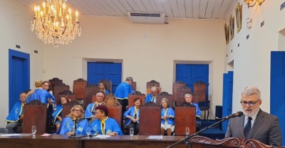 Alfredo Scaff, sobrinho de Ivens, representou a família do imortal homenageado